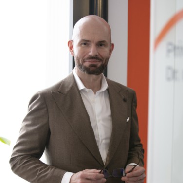 Dr. med. Nader Amirfallah